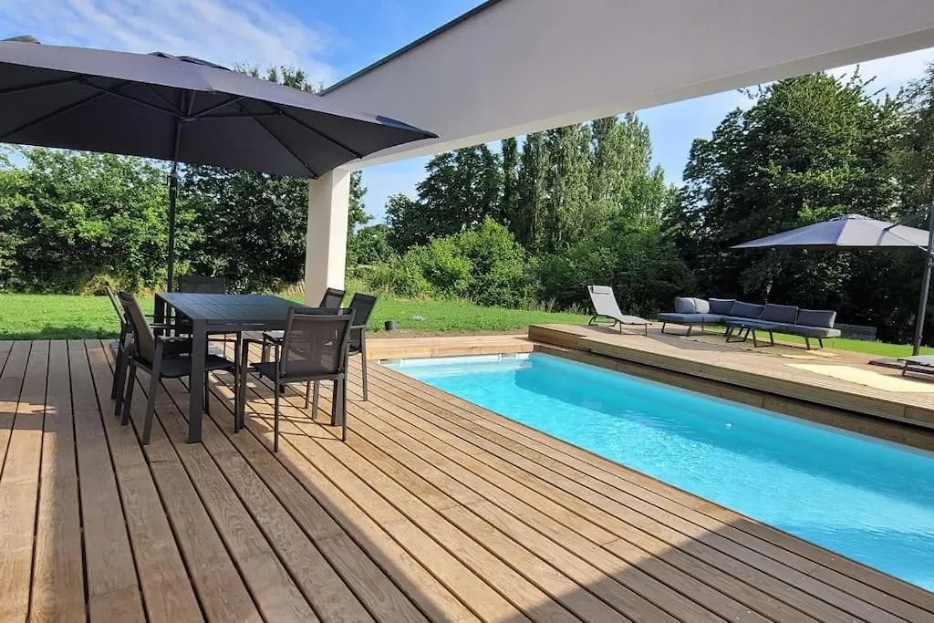 Villa Neuve Contemporaine Avec Piscine 富埃南