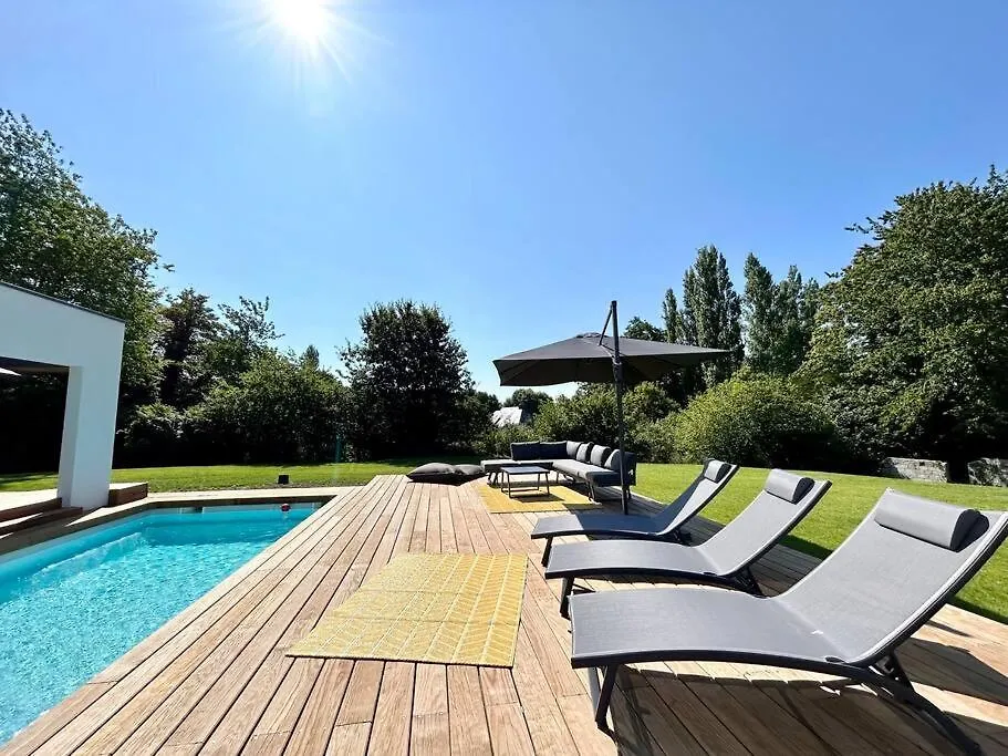 Villa Neuve Contemporaine Avec Piscine Fouesnant France