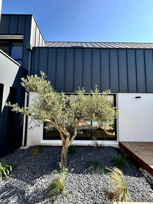 Villa Neuve Contemporaine Avec Piscine Fouesnant